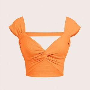 TWIST FRONT OPEN BACK CROP TOP🧡